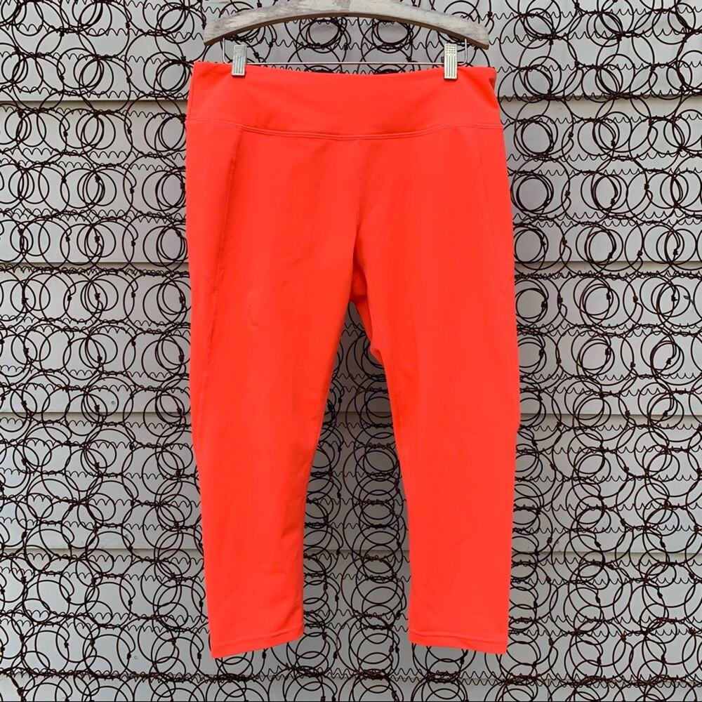 Oakley Active Capri Pants orange coral color LARGE